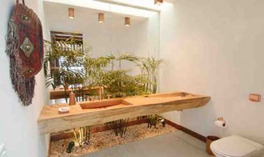 Lavabo com jardim interno
