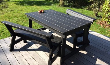 Mobiliário de jardim externo que se encaixam.