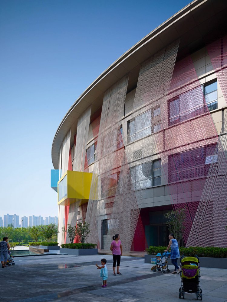 Prédio abandonado na china cira Playground