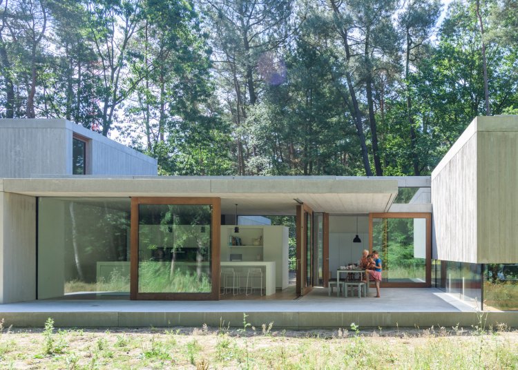 Cubo de concreto bem instalados